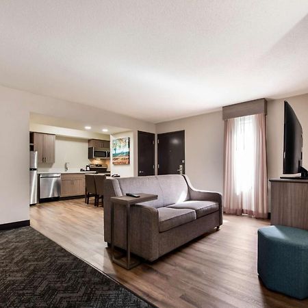 Best Western Fishkill Inn & Suites Ngoại thất bức ảnh